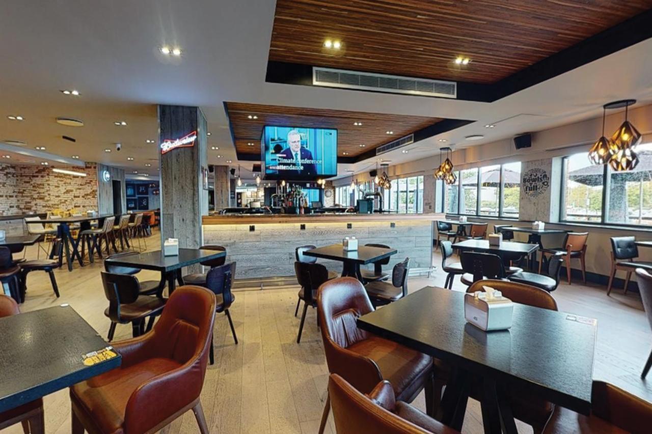 Village Nottingham Hotel 3*