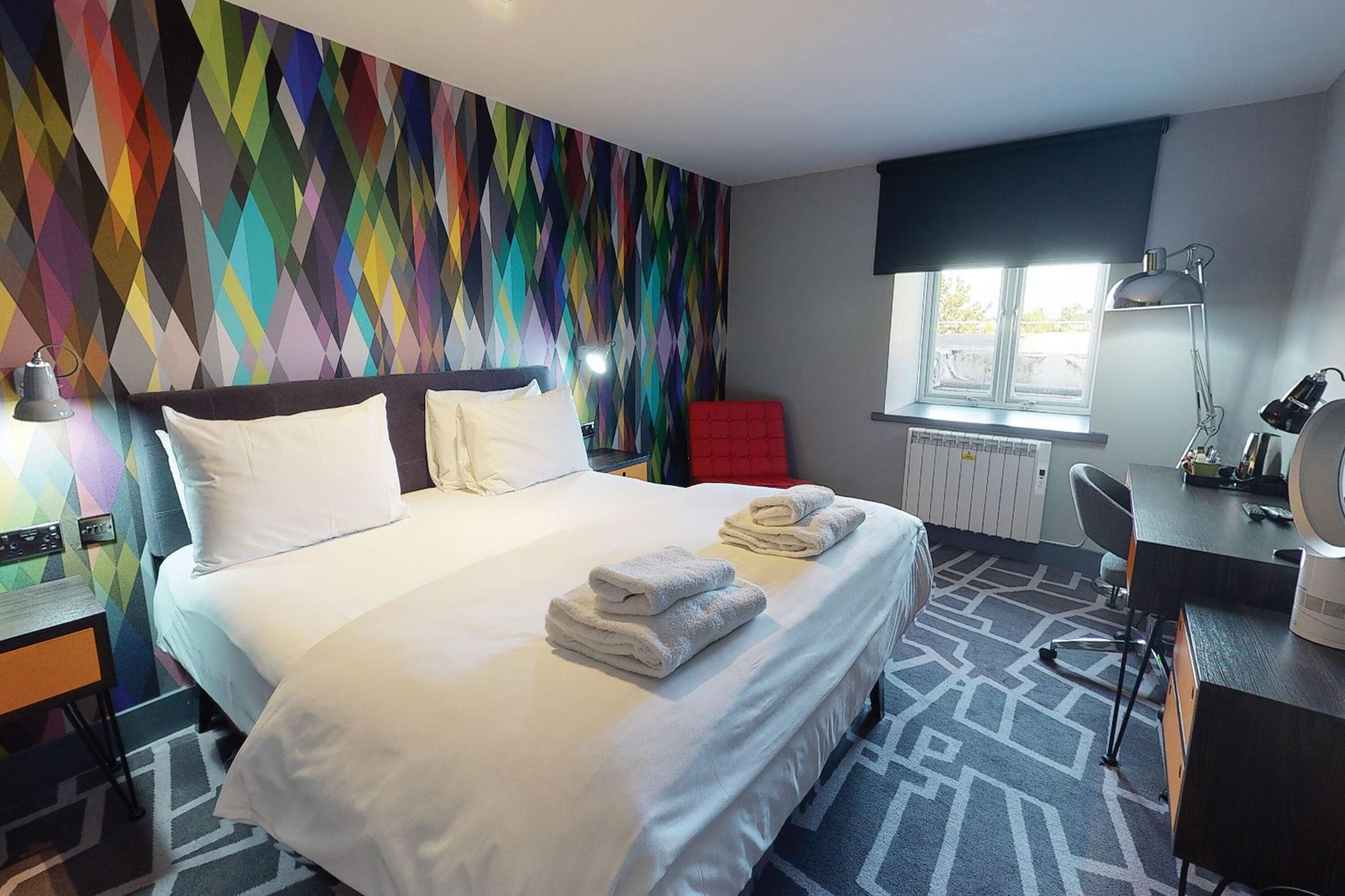 Village Nottingham Hotel 3*