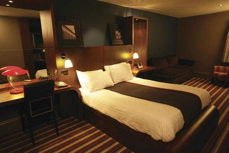 Village Nottingham Hotel
